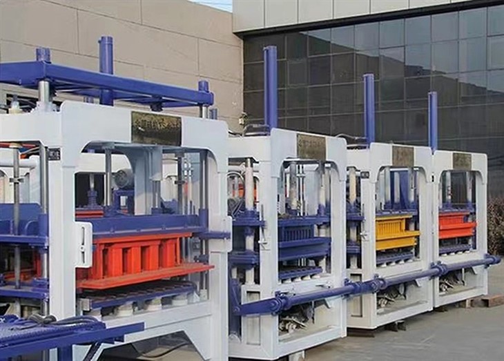 Square tiling machine Square tiling machine